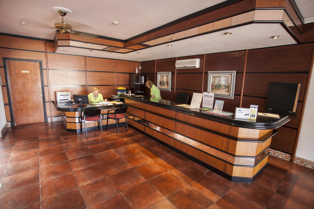 Hotel Bahia Park Cala En Porter  Zewnętrze zdjęcie