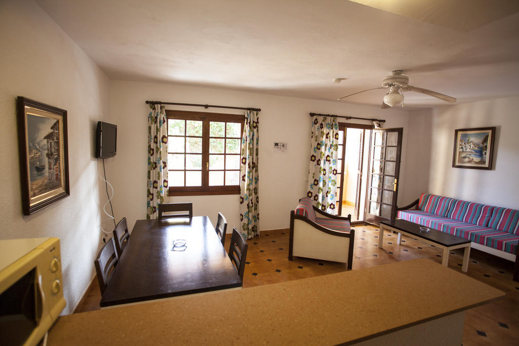 Hotel Bahia Park Cala En Porter  Zewnętrze zdjęcie